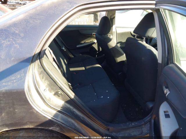 Toyota Corolla S Image 6