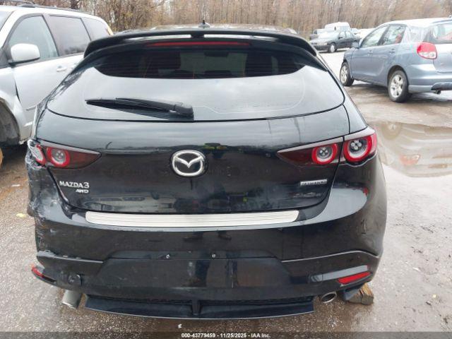 Mazda Mazda3 Premium Package Image 15