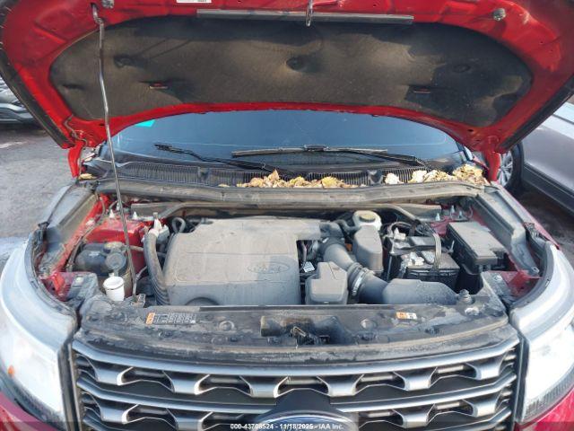 Ford Explorer Xlt Image 2