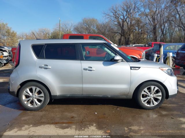 Kia Soul + Image 10