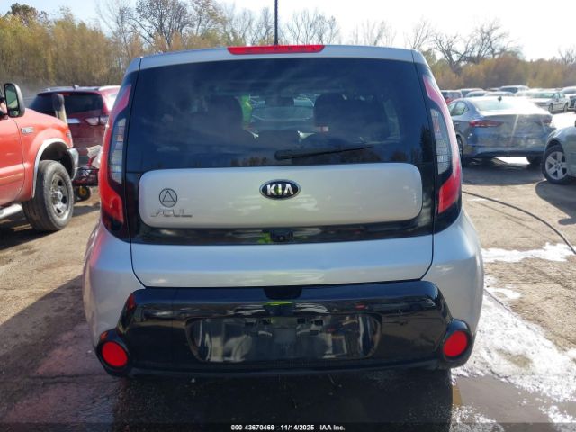 Kia Soul + Image 11