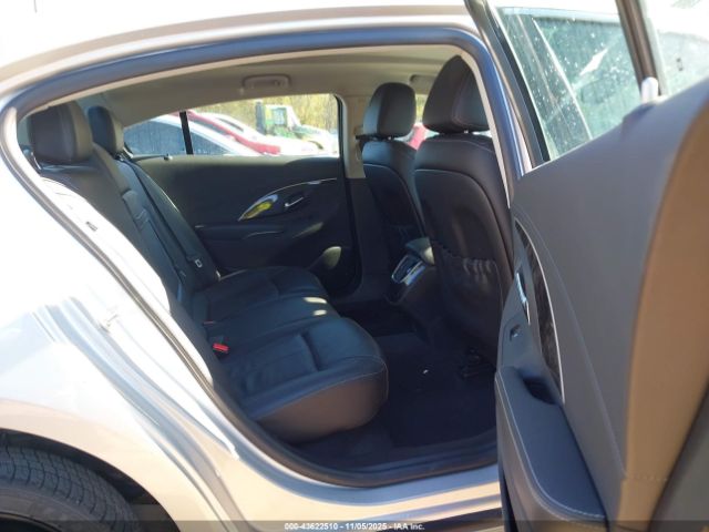 Buick LaCrosse Leather Image 17