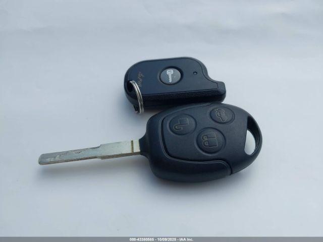 Ford Fiesta Se Image 10