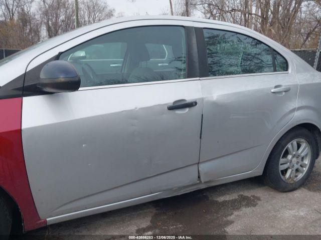 Chevrolet Sonic 2lt Image 9