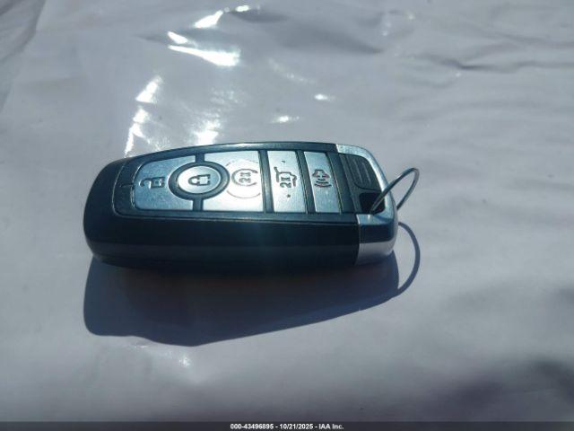 Ford Explorer Xlt Image 19