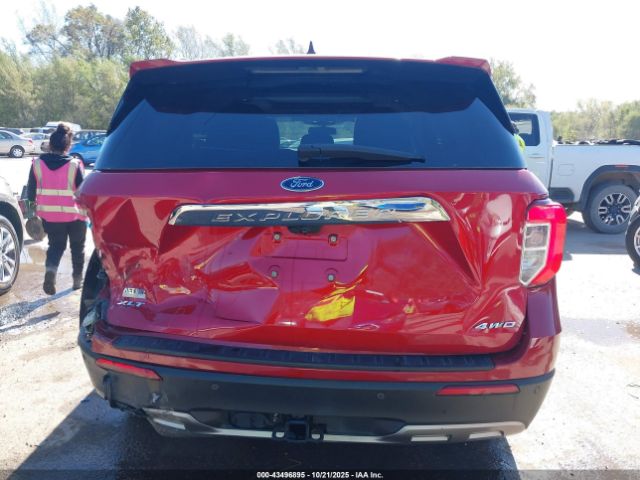 Ford Explorer Xlt Image 10