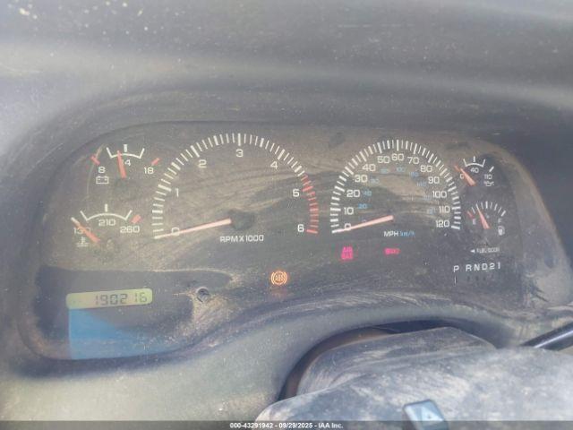 Dodge Dakota Image 9