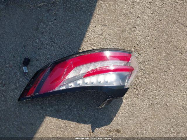 Ford Edge Titanium Image 3