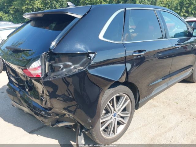 Ford Edge Titanium Image 5