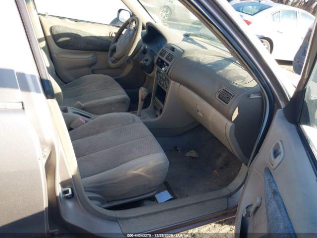 Toyota Corolla Ce Image 9