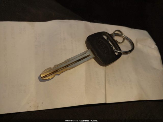 Toyota Corolla Ce Image 7