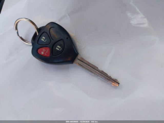 Toyota RAV4 Image 11