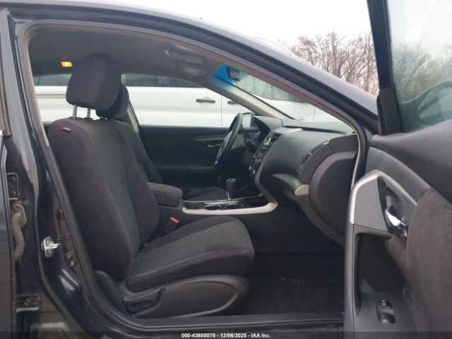 Nissan Altima 2.5 S Image 2