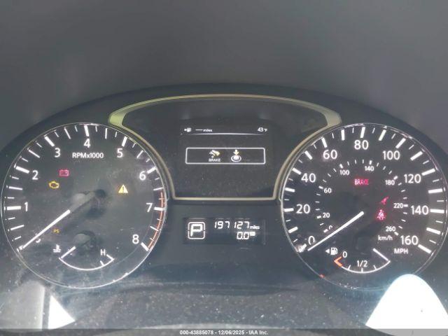 Nissan Altima 2.5 S Image 8