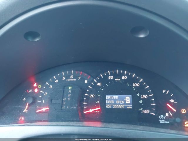 Toyota Camry Xle Image 9