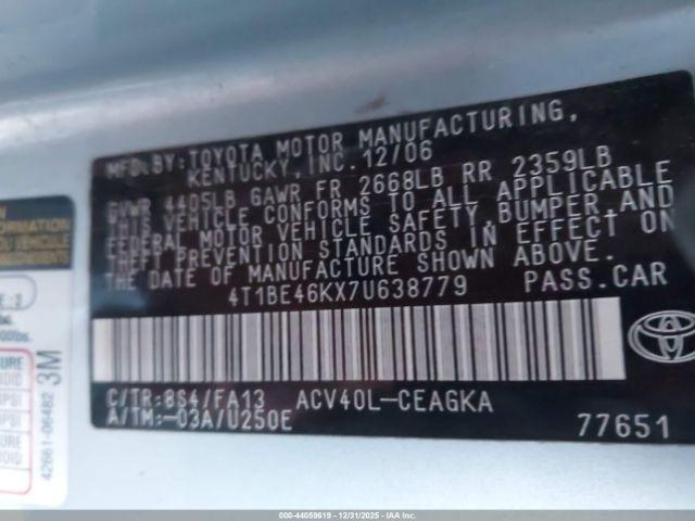 Toyota Camry Xle Image 3