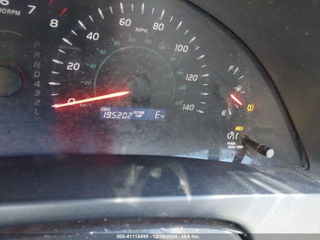 Toyota Camry Image 8