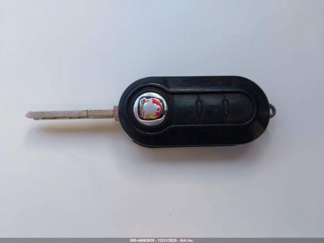 FIAT 500 Abarth Image 8