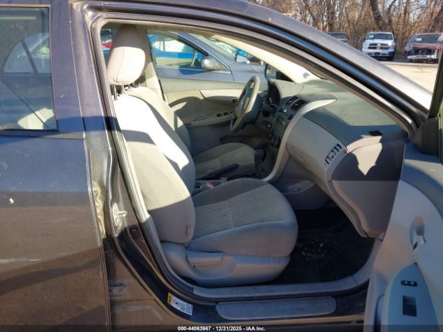 Toyota Corolla Le Image 5