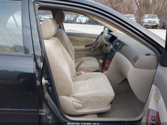 Toyota Corolla Le Image 9