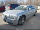 Chrysler 300 Touring Image 8
