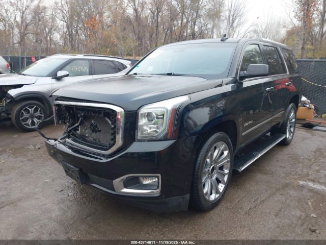 GMC Yukon Denali Image 9
