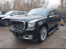 GMC Yukon Denali Image 9