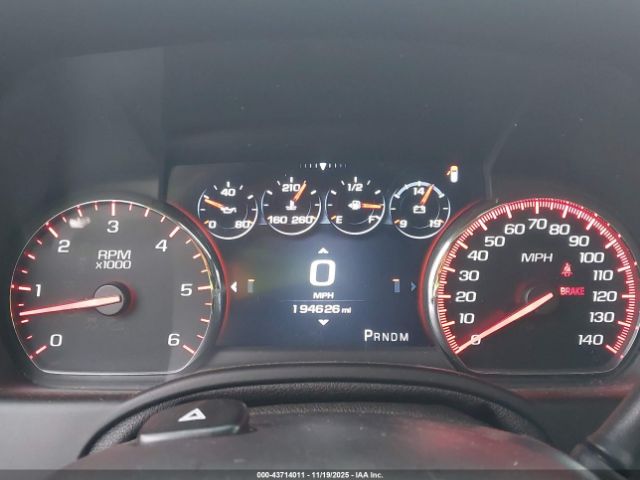 GMC Yukon Denali Image 4