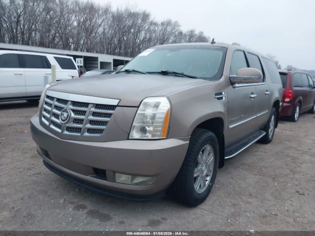 Cadillac Escalade Standard Image 5