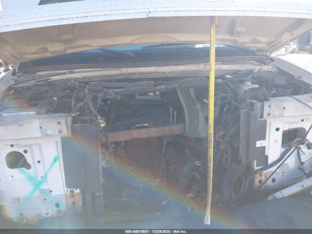 Ford E-450 Image 5
