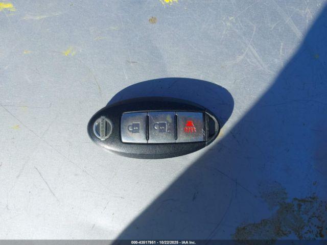 Nissan Rogue Sv Image 2