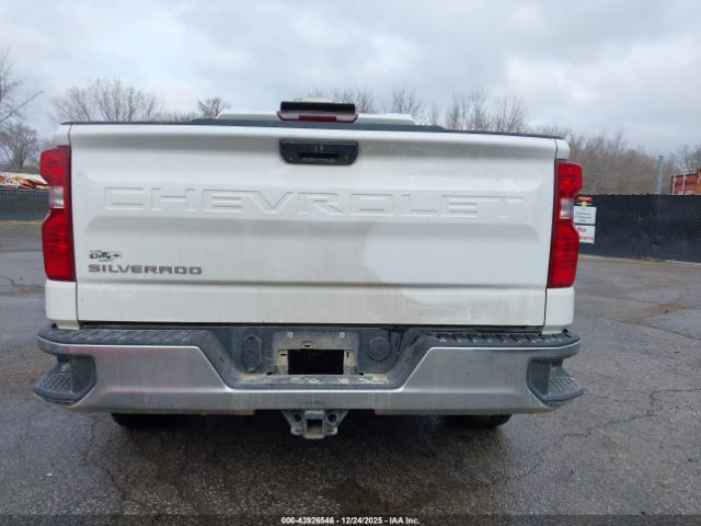 Chevrolet Silverado 1500 4wd  Standard Bed Wt Image 17