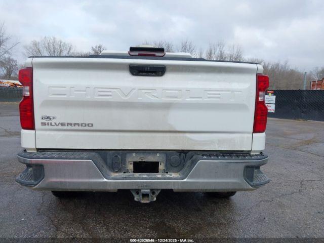 Chevrolet Silverado 1500 4wd  Standard Bed Wt Image 17