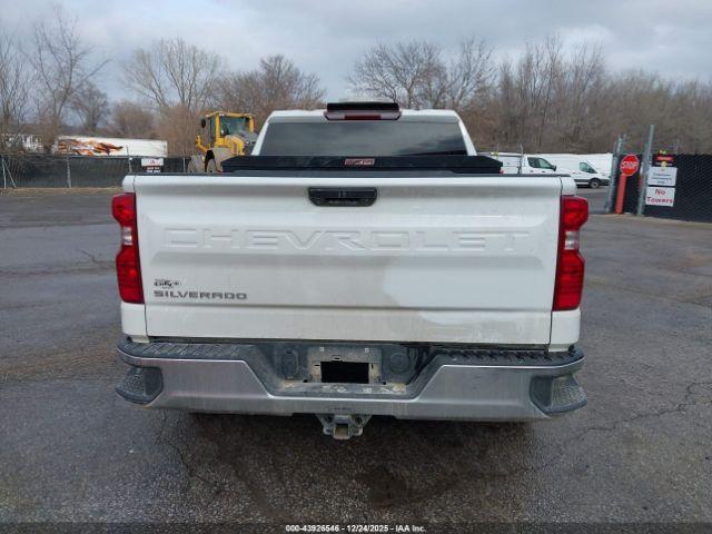 Chevrolet Silverado 1500 4wd  Standard Bed Wt Image 11