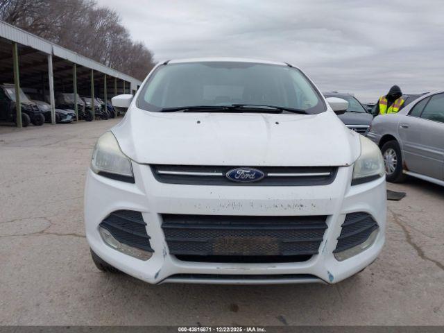 Ford Escape Se Image 8