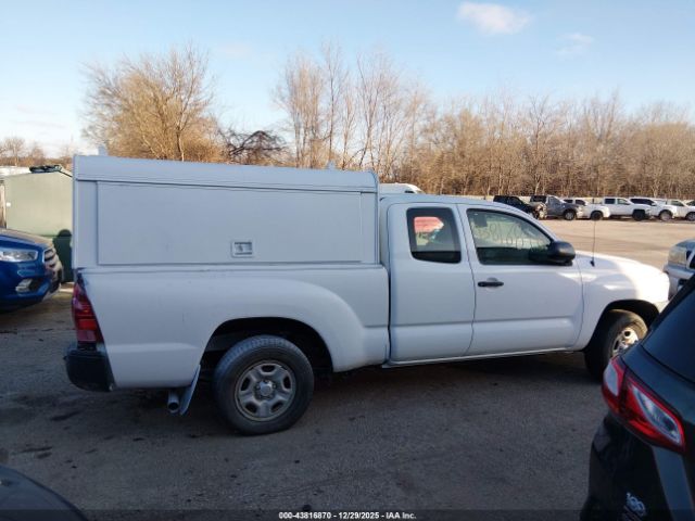 Toyota Tacoma Image 2