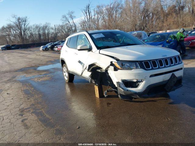  Salvage Jeep Compass