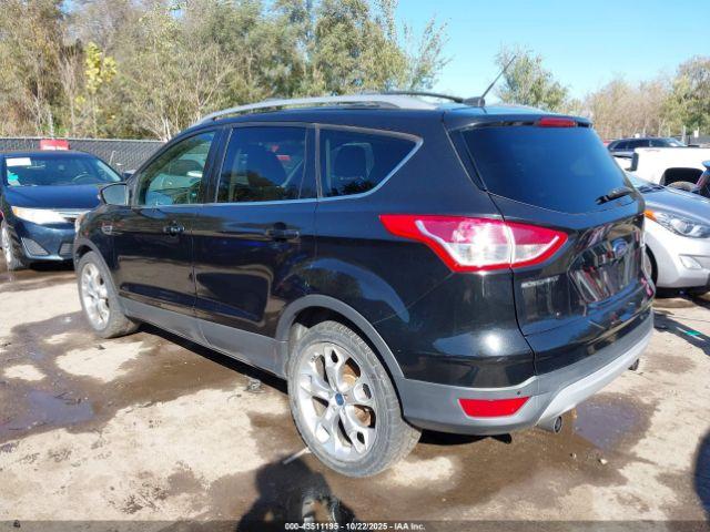 Ford Escape Titanium Image 4