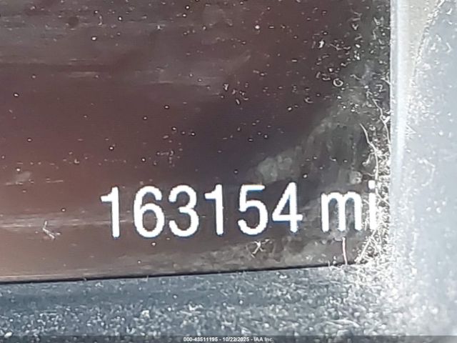 Ford Escape Titanium Image 11