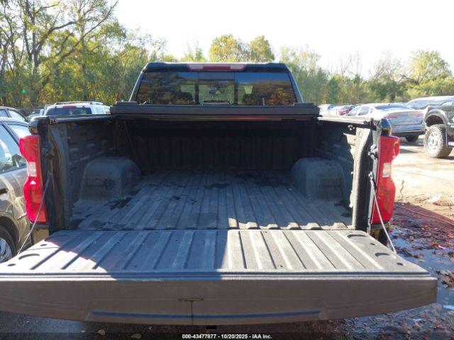 Chevrolet Silverado 1500 4wd  Short Bed Lt Image 3