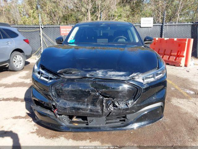 Ford Mustang Premium Image 18