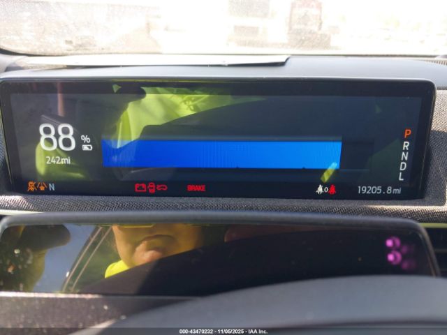 Ford Mustang Premium Image 17