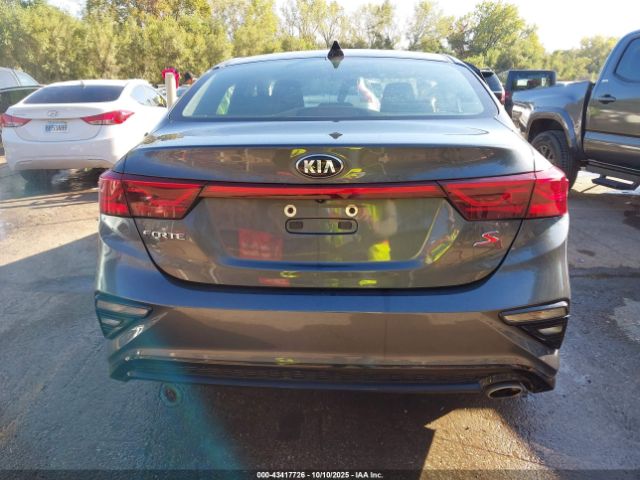 Kia Forte S Image 13