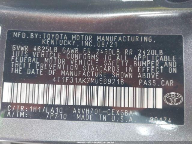 Toyota Camry Xle Hybrid Image 8