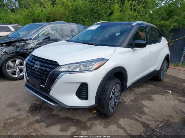 Nissan Kicks Sv Xtronic Cvt Image 3