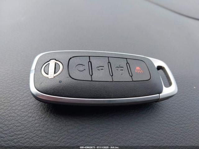 Nissan Kicks Sv Xtronic Cvt Image 8