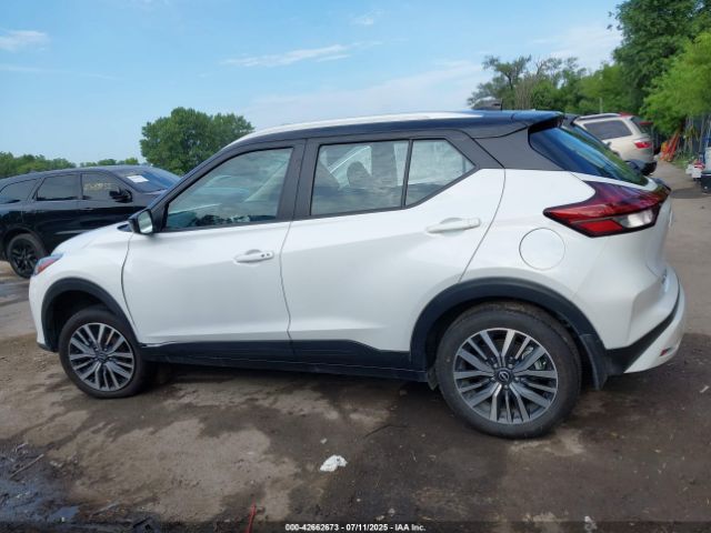 Nissan Kicks Sv Xtronic Cvt Image 13