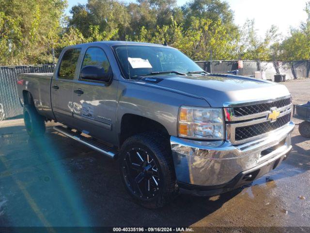 Chevrolet Silverado 2500 Lt Image 13