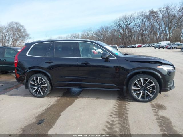 Volvo XC90 T6 Momentum 6 Passenger Image 11