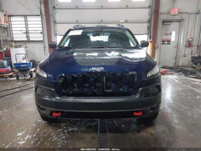 Jeep Cherokee Trailhawk Image 4